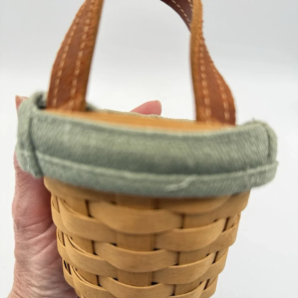 Longaberger 2007 Small Gatehouse Basket W/  Fabric Liner And Protector #6612